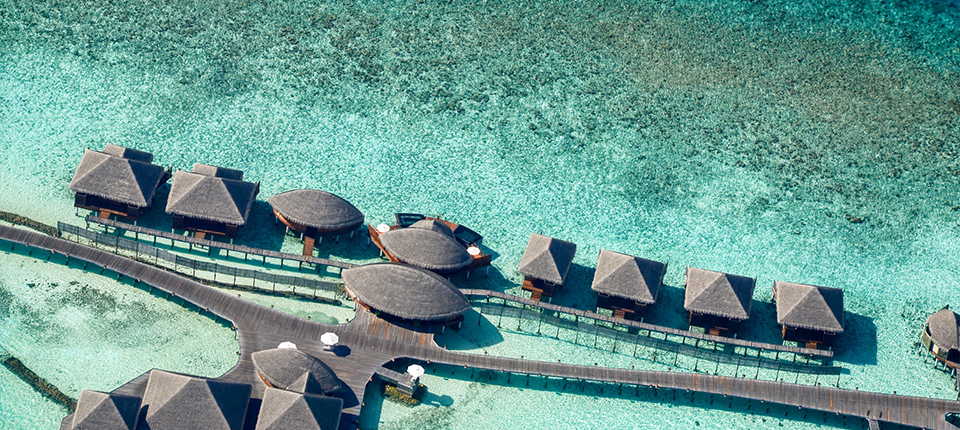 honeymoondesigner-online-reiseberatung-strandurlaub-malediven-drohne-2 honeymoondesigner Hochzeitsreisen Strandurlaub Malediven Drohne 2